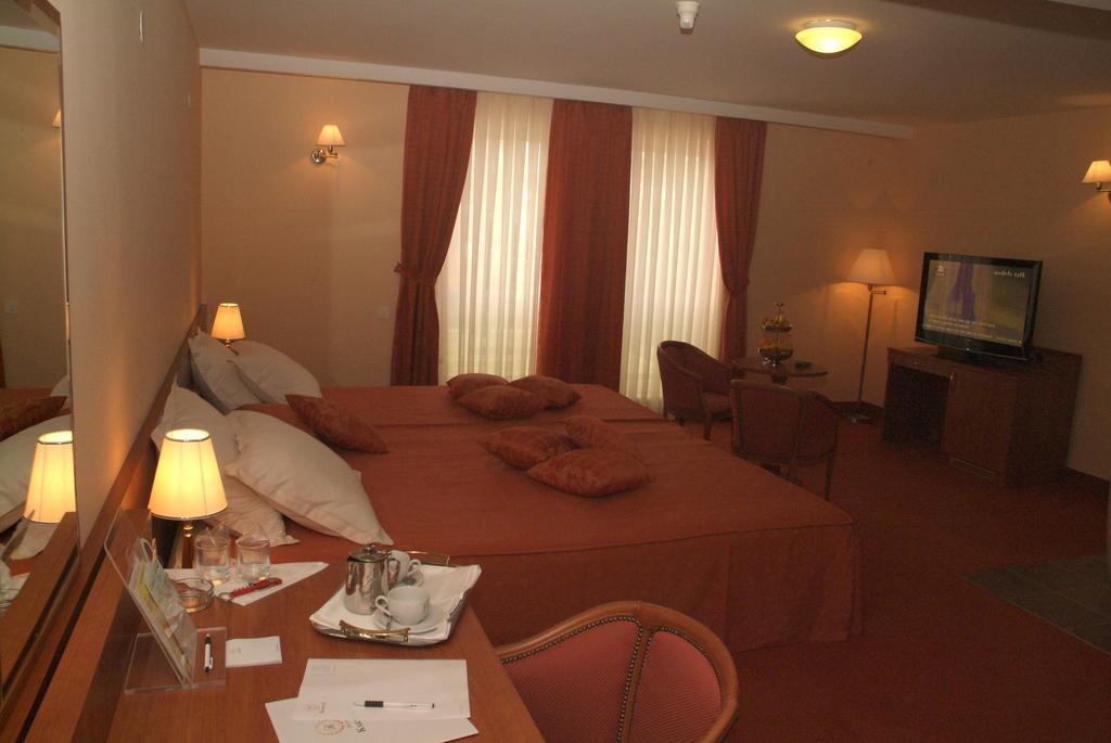 Hotel Kaktus Citluk Екстер'єр фото