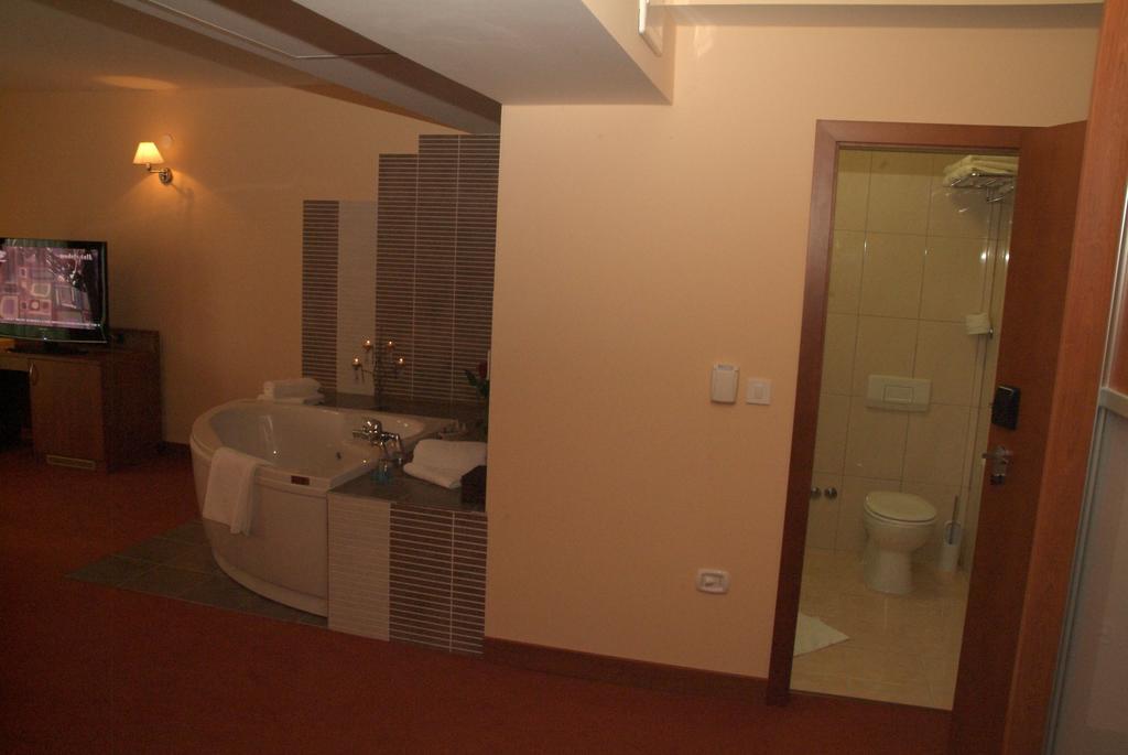 Hotel Kaktus Citluk Екстер'єр фото
